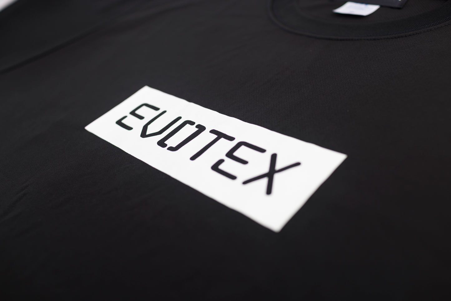 EVOTEX 快適テックTシャツ ホワイトBOXロゴ 半袖 ブラック E-005